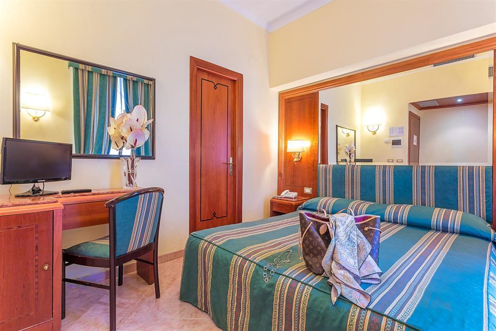 Raeli Hotel Lux Rome Exterior photo