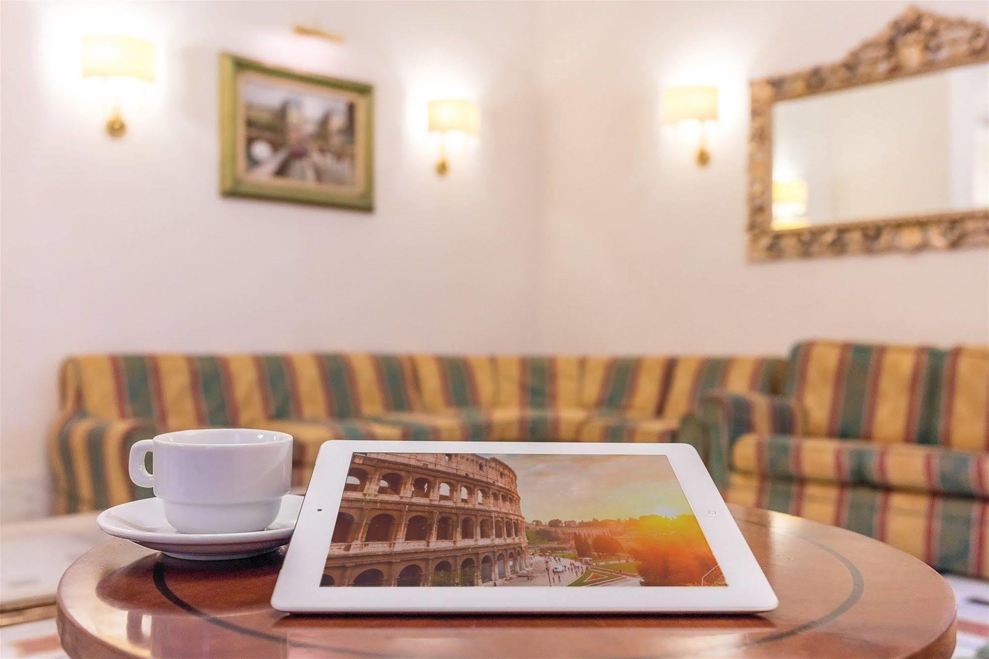 Raeli Hotel Lux Rome Exterior photo