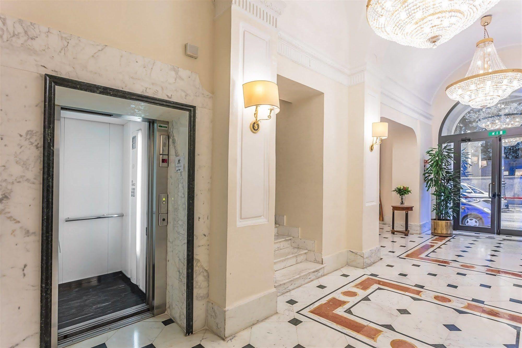 Raeli Hotel Lux Rome Exterior photo