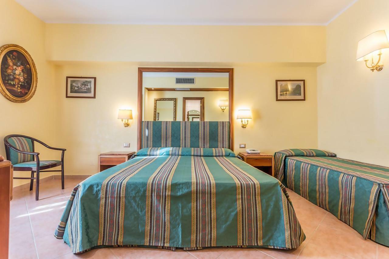 Raeli Hotel Lux Rome Exterior photo